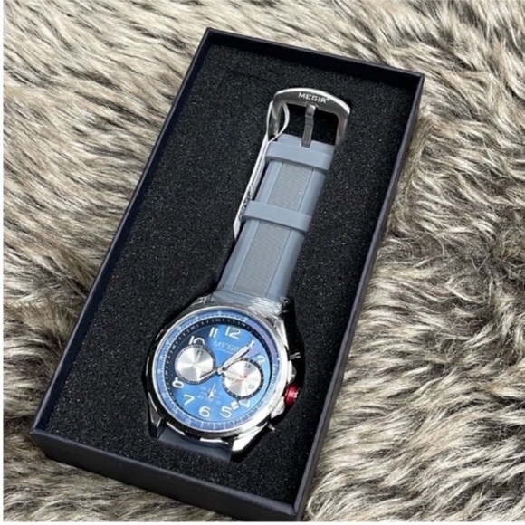 🔥🆕beautiful luxury watch/ grey - Picture 9 of 13